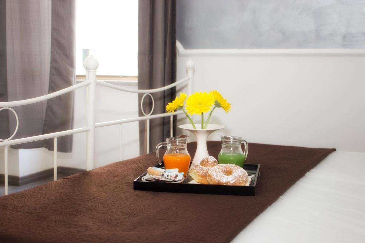 I Benvenuti Al Sud Bed and Breakfast Neapel Exteriör bild